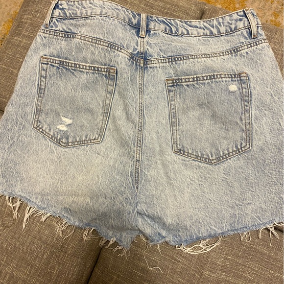 Size 31 Garage vintage cut off jean shorts - Picture 3 of 3
